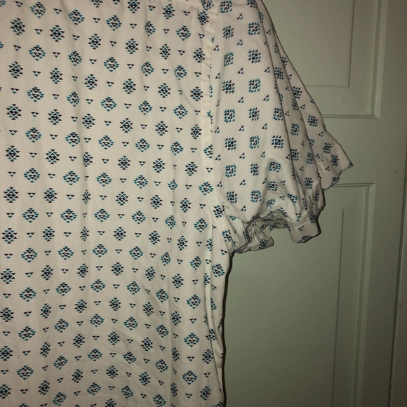 Denim & Flower Medium Short Sleeve Button up - Picture 6 of 8